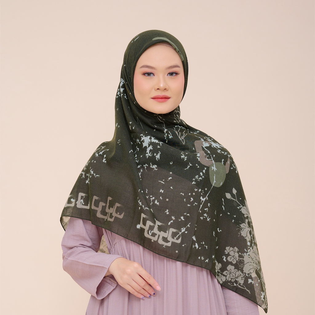 ZM Zaskia Mecca - Hijab Syari Paola Ink Scarf Kerudung Segi Empat Wangi