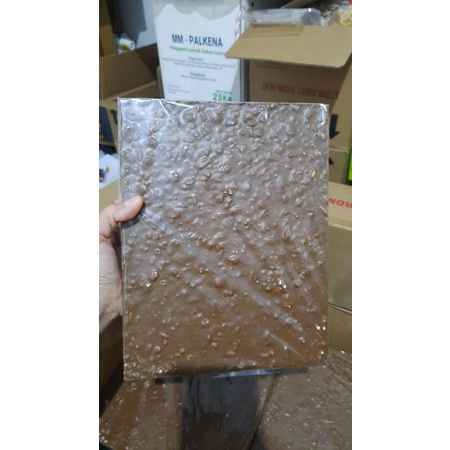 

COKLAT BLOK 1KG (BACA DESKRIPSI)