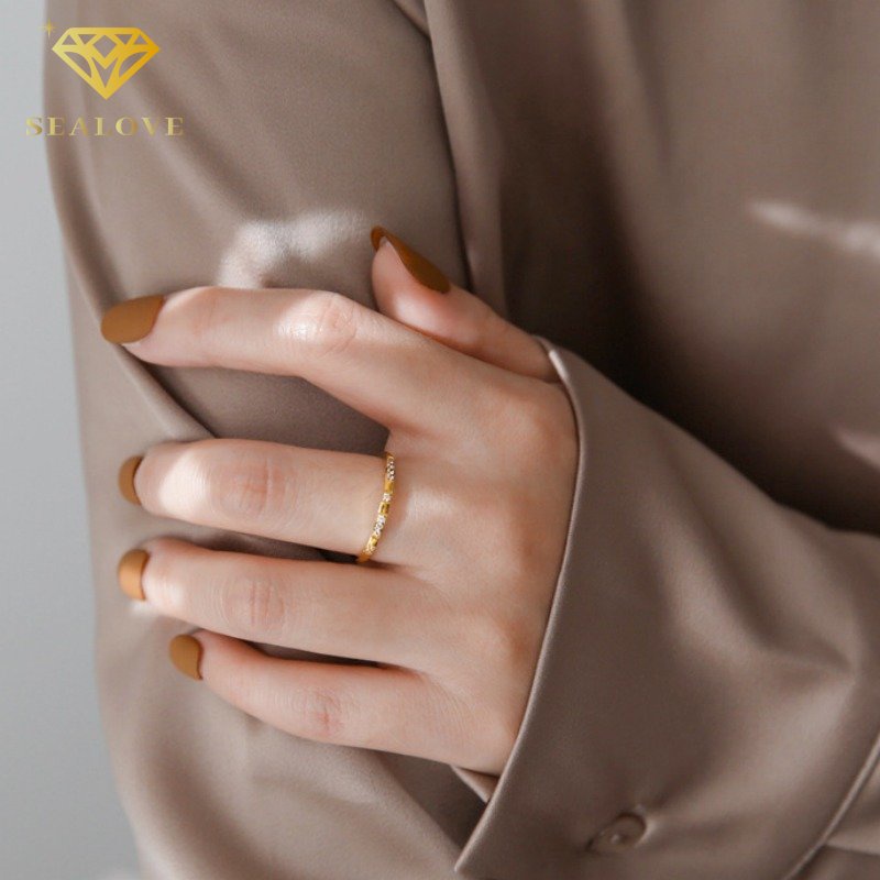 Cincin titanium wanita berlian 18k emas cicin anti karat dan anti luntur aksesoris perhiasan Korea