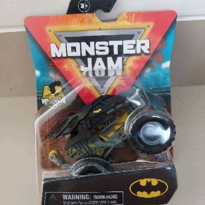 Batman Monster Jam Skala 64 Hitam