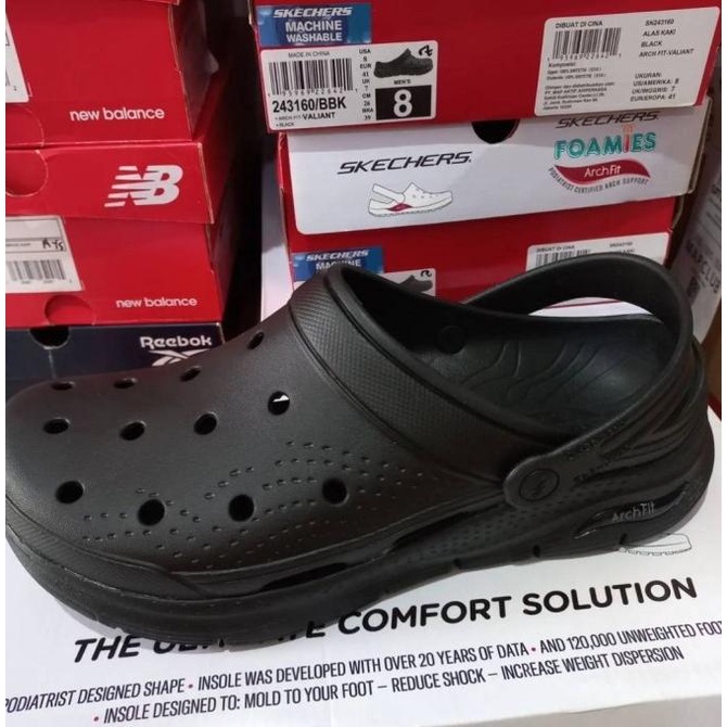[ORI] SEPATU SENDAL PRIA SKECHERS MENS FOAMIES ARCH FIT 243160/BBK