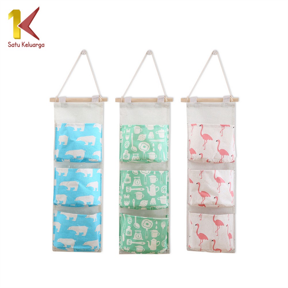 Satu Keluarga Pouch Gantung 3 Sekat Multifungsi Bahan Kain Kanvas Motif  C733  Rak Gantung Organizer