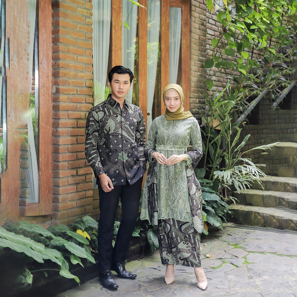 Baju Couple Pasangan Hyuna Meca Tunik Brukat Tulle Mutiara - Kebaya Wisuda - Kebaya Kondangan - Couple Batik Kebaya Modern