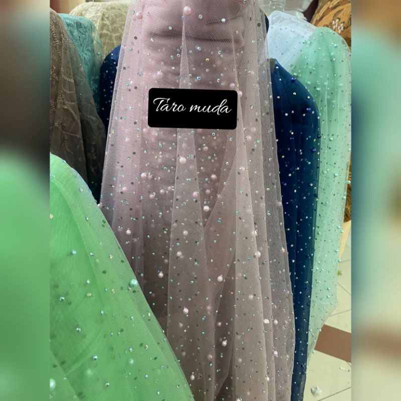 tile mutiara (tile swarovski) tile payet pearl, tile korea, tulle terbaru, kain tile kekinian, tile swarovski mutiara, tile swarovski original, tile swarovski terakota,