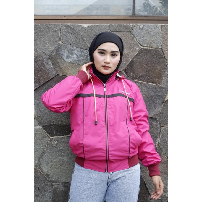 XGUARD Jaket Bomber Wanita Bahan Parasut Kombinasi Warna (X-Guard) | Gista Jaket Hoodie Wanita Terbaru Kekinian