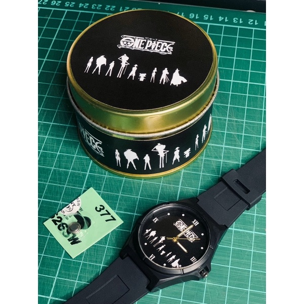 Jam Tangan One Piece Hitam Putih One Piece Logo