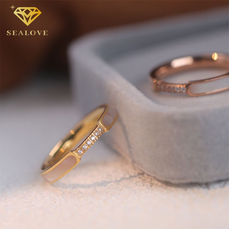 Cincin titanium wanita bertatahkan berlian 18k emas cicin anti karat aksesoris perhiasan Korea