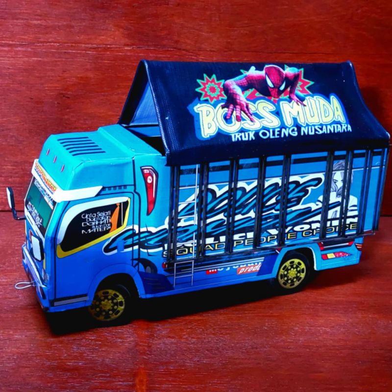 TRUK OLENG MINIATUR TRUK POLICE WOMAN