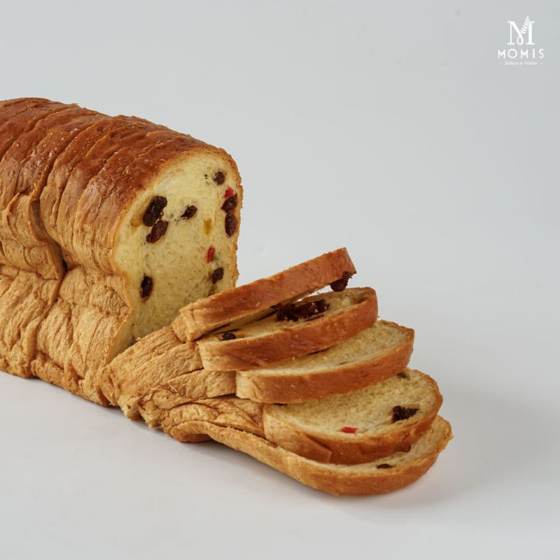 

Momis Bakery - Raisin Bread (Roti Tawar Kismis)