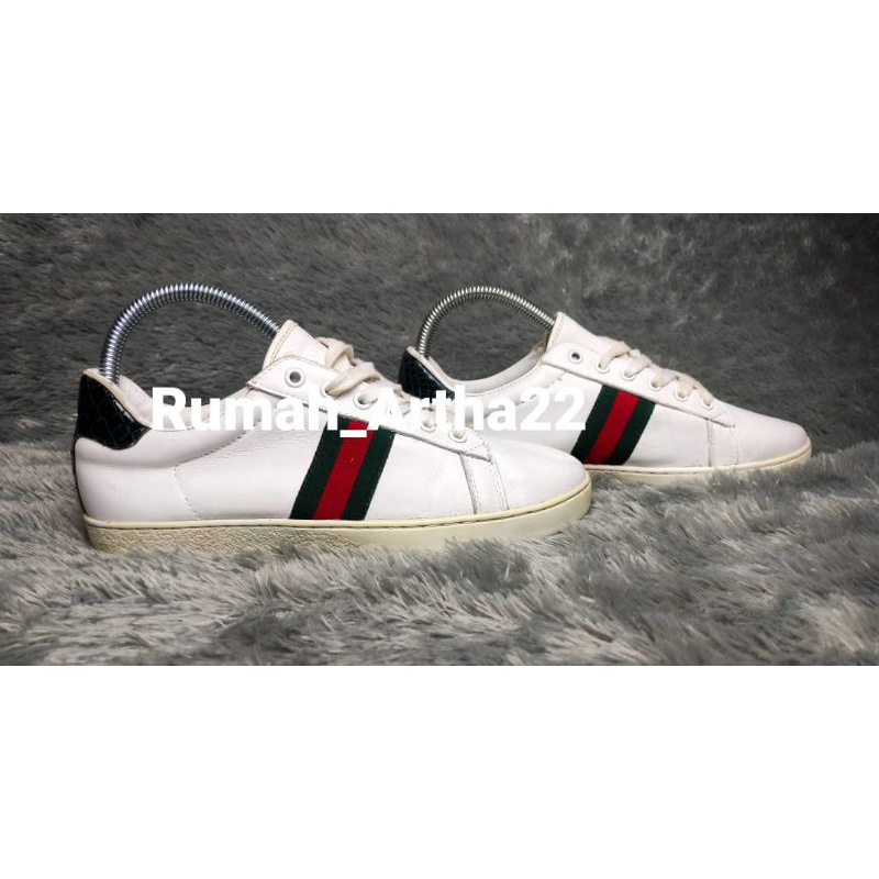 Sepatu Second Gucci