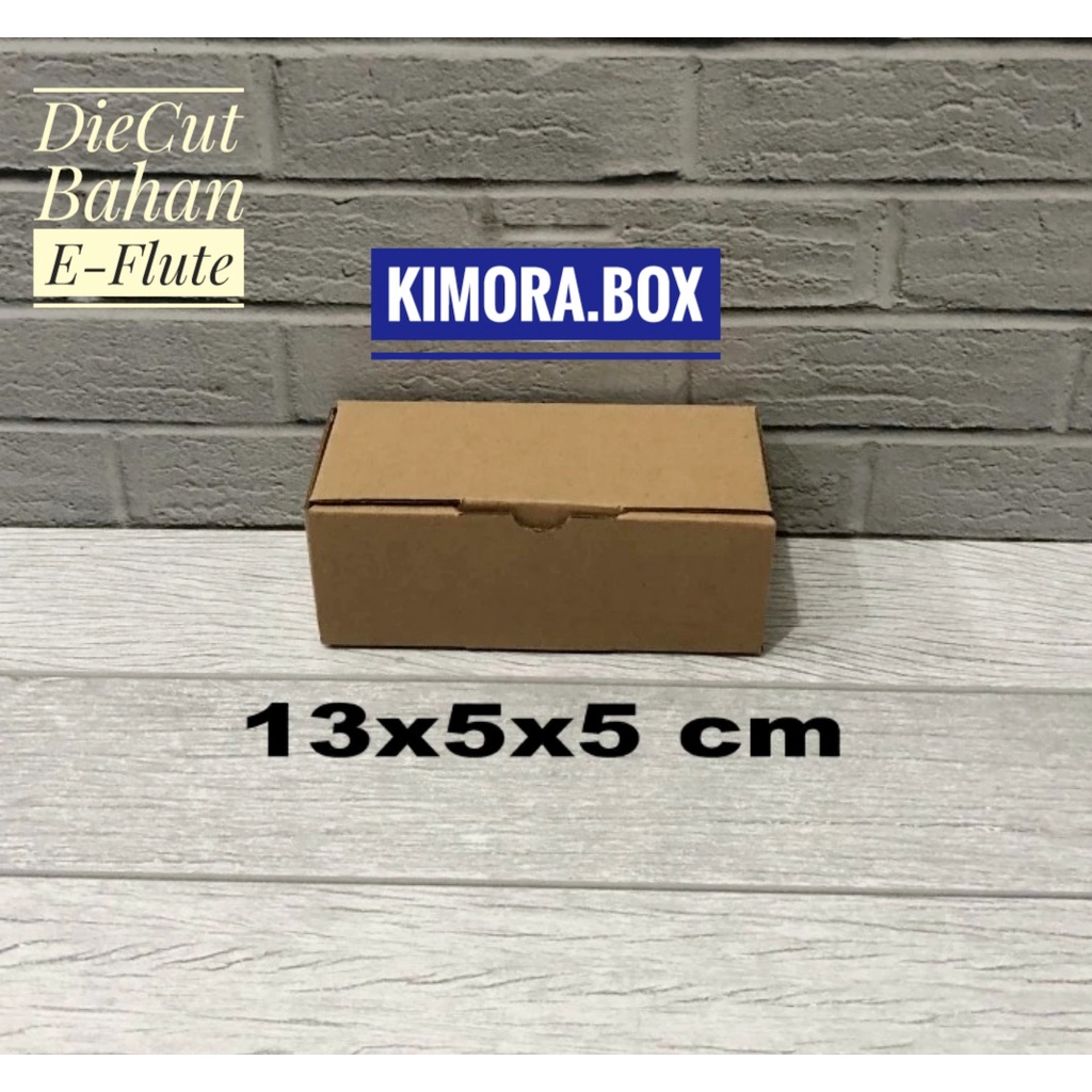 

KARDUS/KARTON/BOX UK.13x5x5 cm.......model kardus pizza