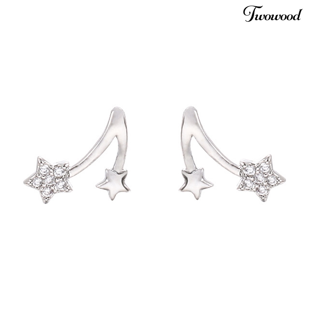 1 Pasang Anting Stud Berlian Imitasi Bentuk Bintang Bahan Tembaga Warna Silver Untuk Kencan