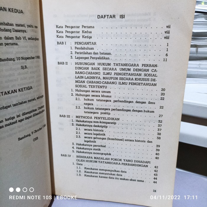 hukum tata negara perbandingan sjachran basah 238 halaman 1986