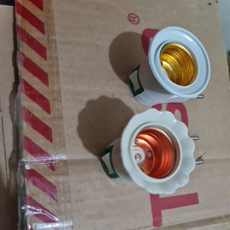 fitting colok/fitting colok+saklar/lamp holder/fitting lampu E27/fitting bohlam/fitting lampu murah