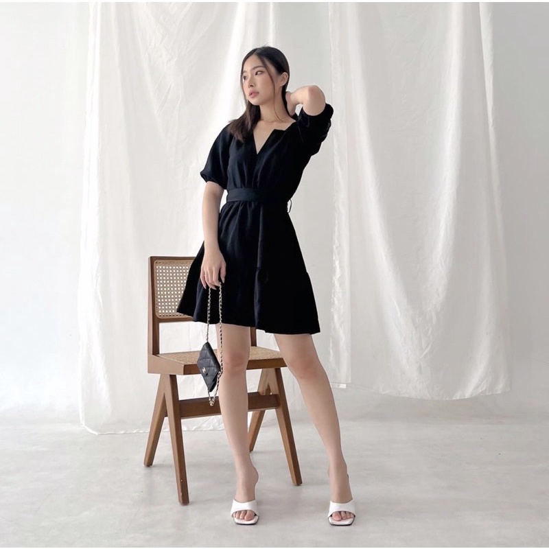 LOLY PUFFY SLEEVE MINI RUFFLES DRESS KOREA - V NECK DRESS WITH BELT FORMAL STRETCHY - PETITE FRIENDLY DRESS PESTA - MINI DRESS KONDANGAN - DRESS PESTA SEXY - BRIDESMAID DRESS - VINTAGE SUMMER DRESS PANTAI