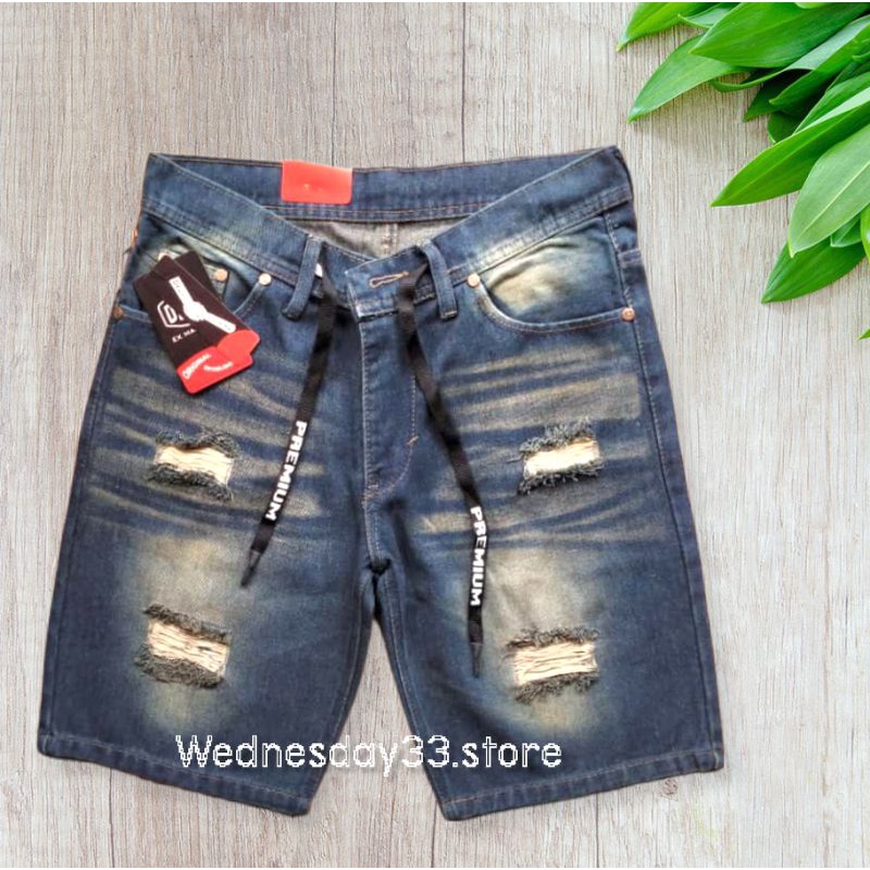 Celana pendek sobek style cowok keren distro