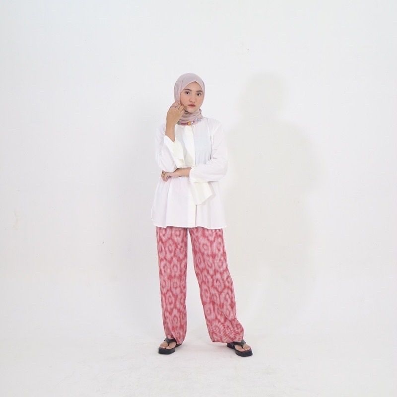 Pleats Pants