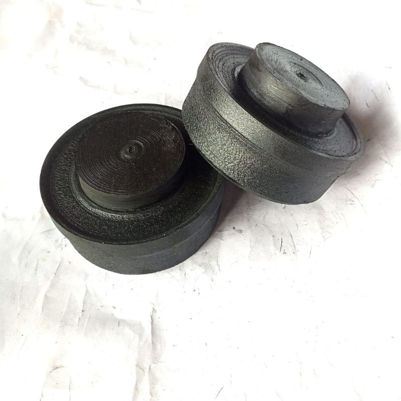 Karet Spacer Per Karet Tatakan per keong belakang Innova tebal 5 cm harga per 2 pcs