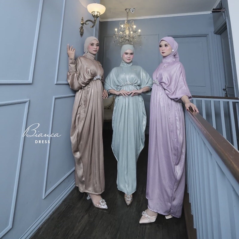 BIANCA DRESS MISSKAMI FLAFQUINN