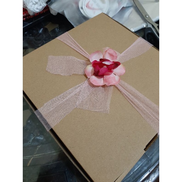 

box hampers kotak kado gifs box ukuran baju baby anak