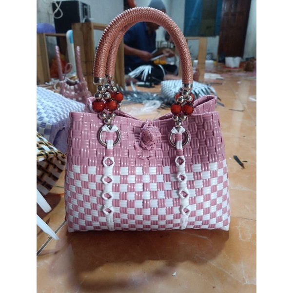 tas anyan jali handle Mutiara