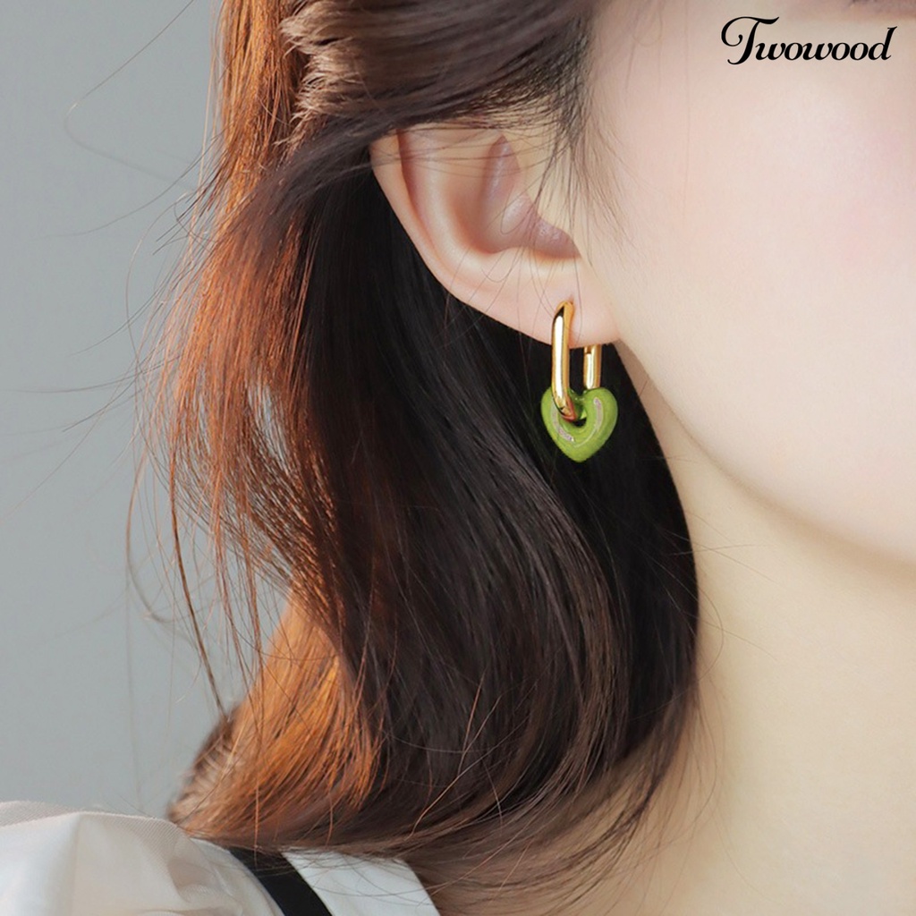 1 Pasang Anting Bentuk Hati Warna Permen Bahan Alloy Gaya Korea Untuk Prom