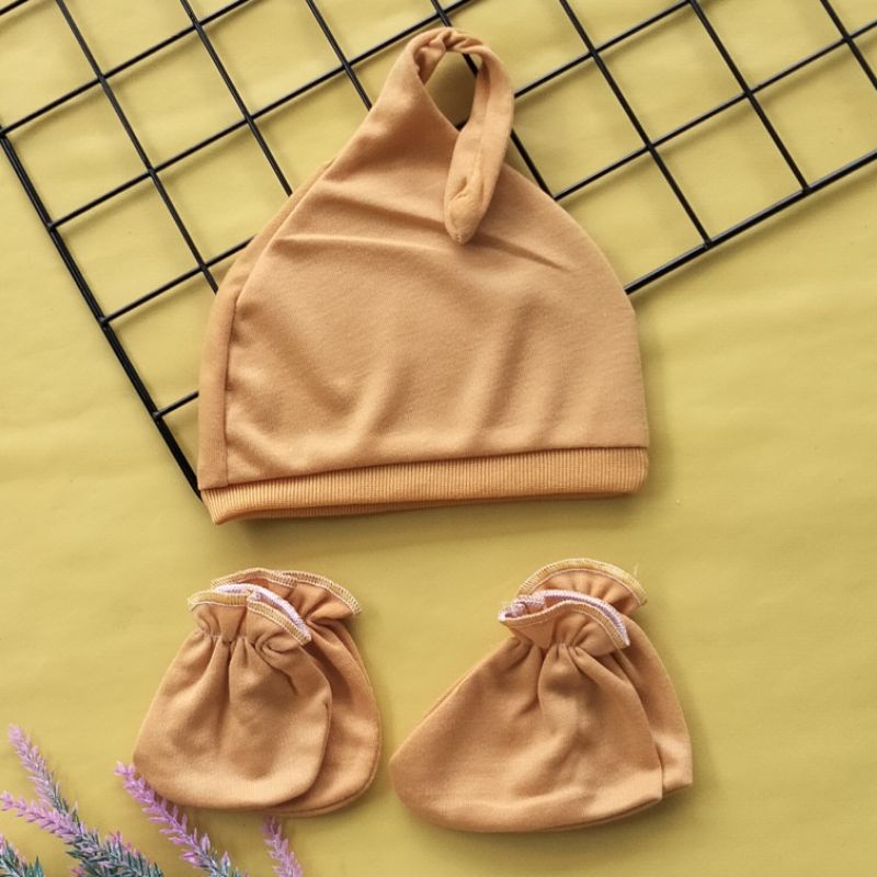 set topi sarung tangan kaki bayi polos