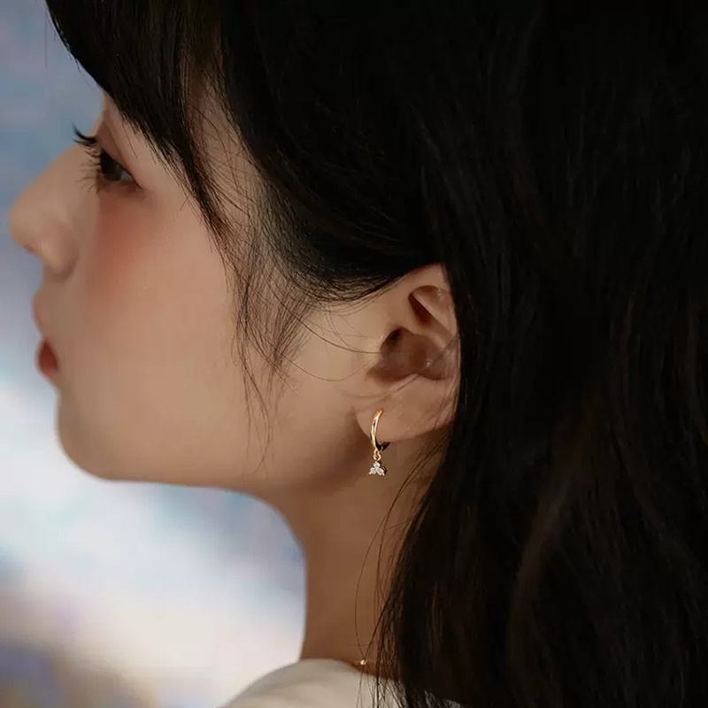 Roselife 1 Pasang Anting Tusuk Bentuk V Geometri Lapis Emas 14K Hias Zirconia Untuk Wanita