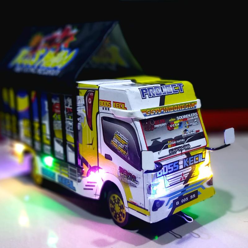 Truk oleng Jumbo Panjang 42 cm Miniatur truk full lampu terpal