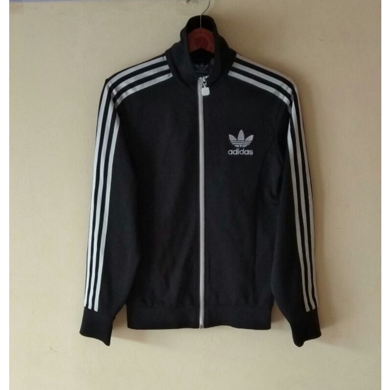 tracktop adidas europa second