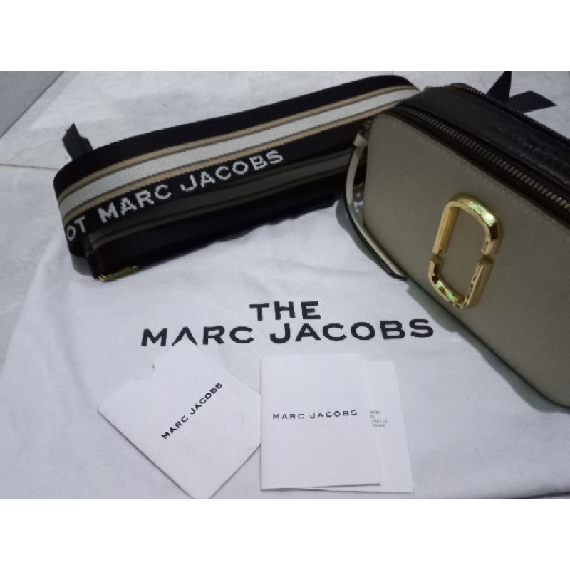 Preloved the marc jacob snapshoot camera bag authentic