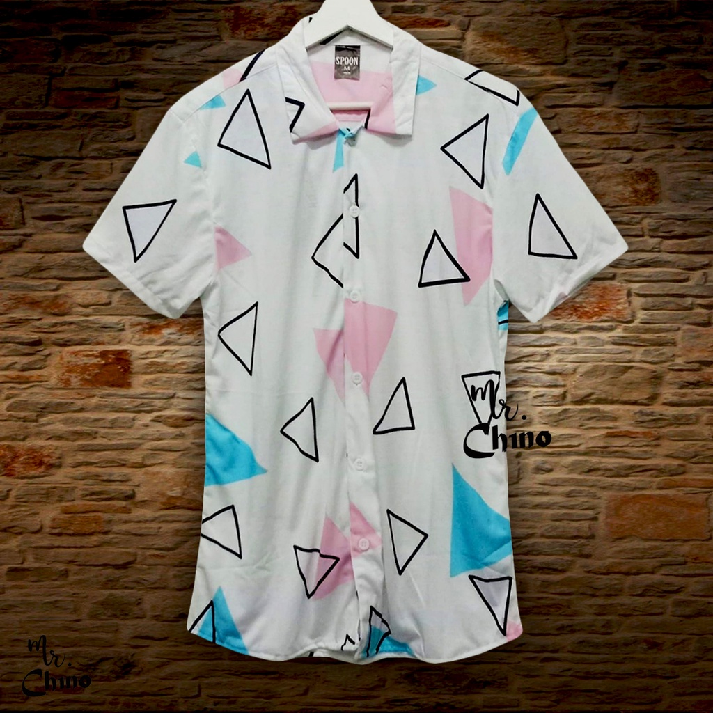 Baju Kemeja Motif Random Triangles | Kemeja Hawaiian Shirt Pria Wanita Kekinian | Kemeja Pantai Puti