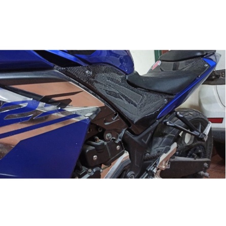 Body samping R25 Carbon Tutup Aki Cover Aki