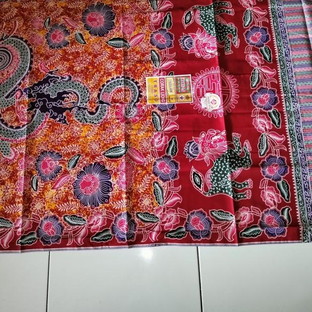 kain gendong bayi unggul jaya/cukin batik - Merah