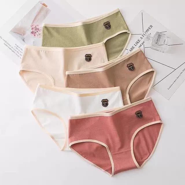 IL - Celana Dalam Fashion Wanita Impor Underwear Wanita Bahan Katun Halus Import S010