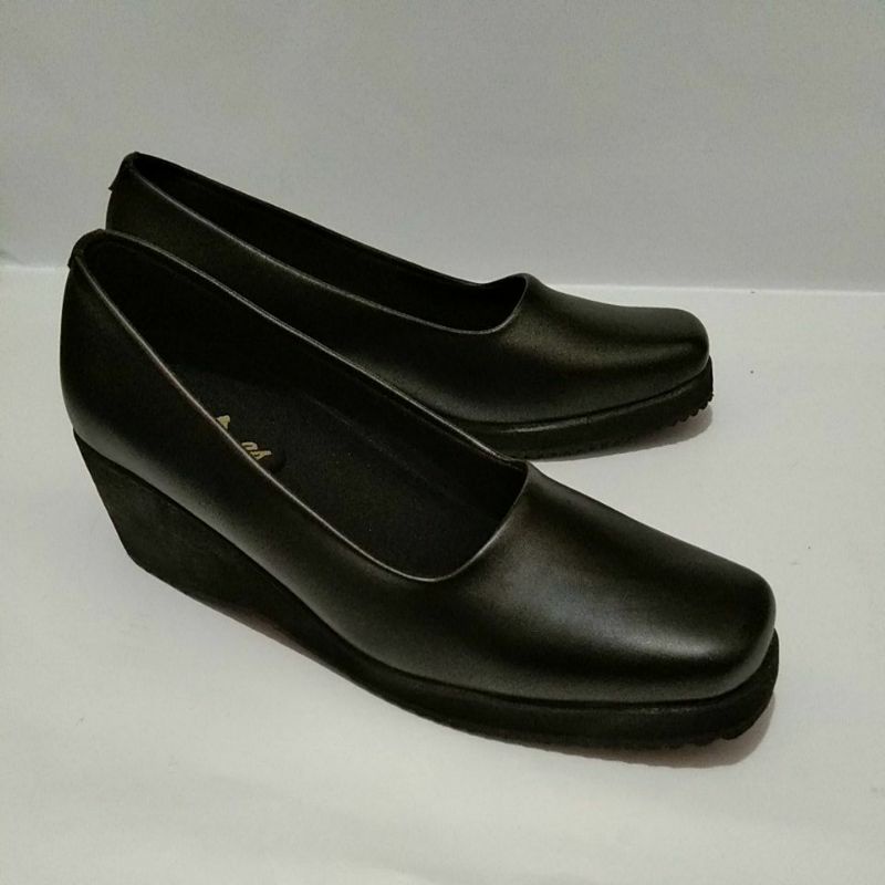 ERASMAS Sepatu Persit Wedges Wanita Terbaru B5 dop 36-43 hak 5cm Sedang Sol Tapak Karet Spon Ringan