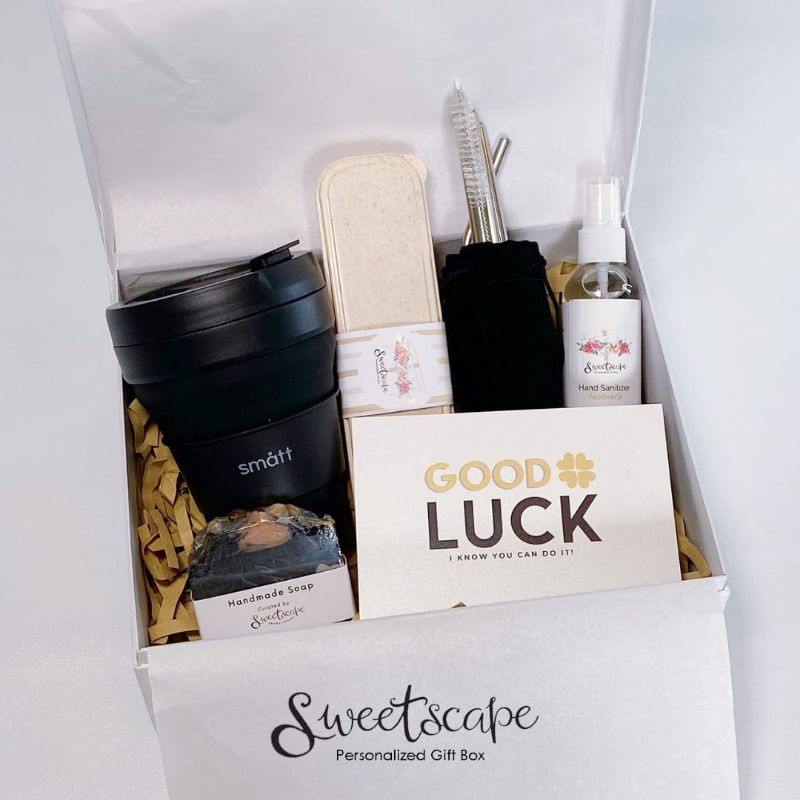 

Gift Box Package 381-Paket Hampers 381 - Good Luck Hampers - Kado Ultah
