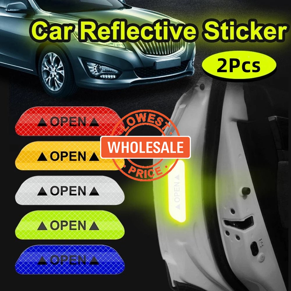 2pcs Stiker Reflektif Pintu Mobil Anti Air / Tabrakan