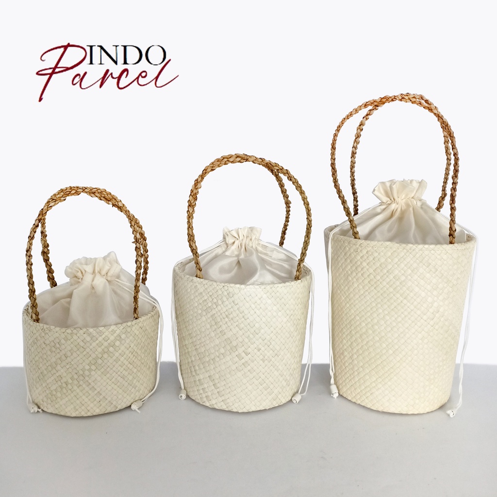 

RB INDOPARCEL - Tas Parsel Jinjing Anyaman Pandan Hampers Gift Anyaman Tali Rara 3 Varian Isi 1 - 3