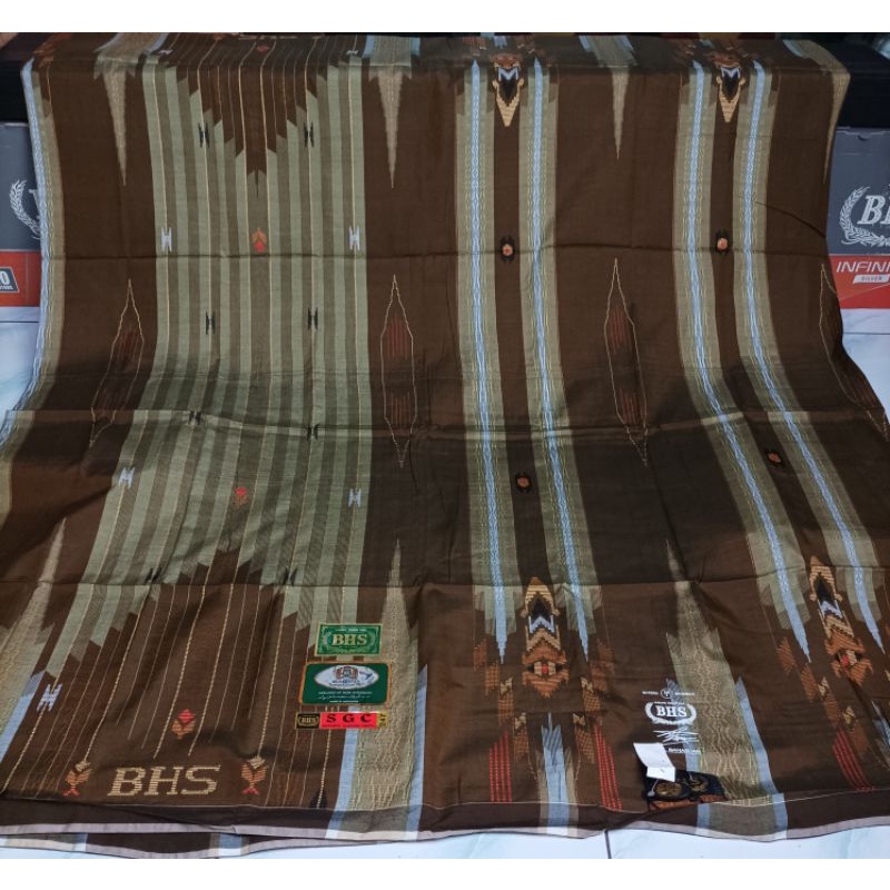 sarung bhs sgc gold full sutra 210 spunsilk. wrna oliv