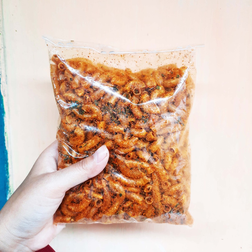 

MAKARONI SEBLAK KRIUK PEDAS KEMASAN 200 gr