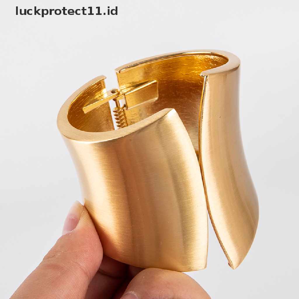 Gelang Bangles Bahan Alloy Model Lebar Asimetris Untuk Wanita