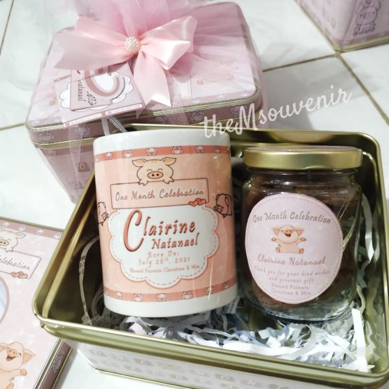 

Set Hampers Kaleng + cookies