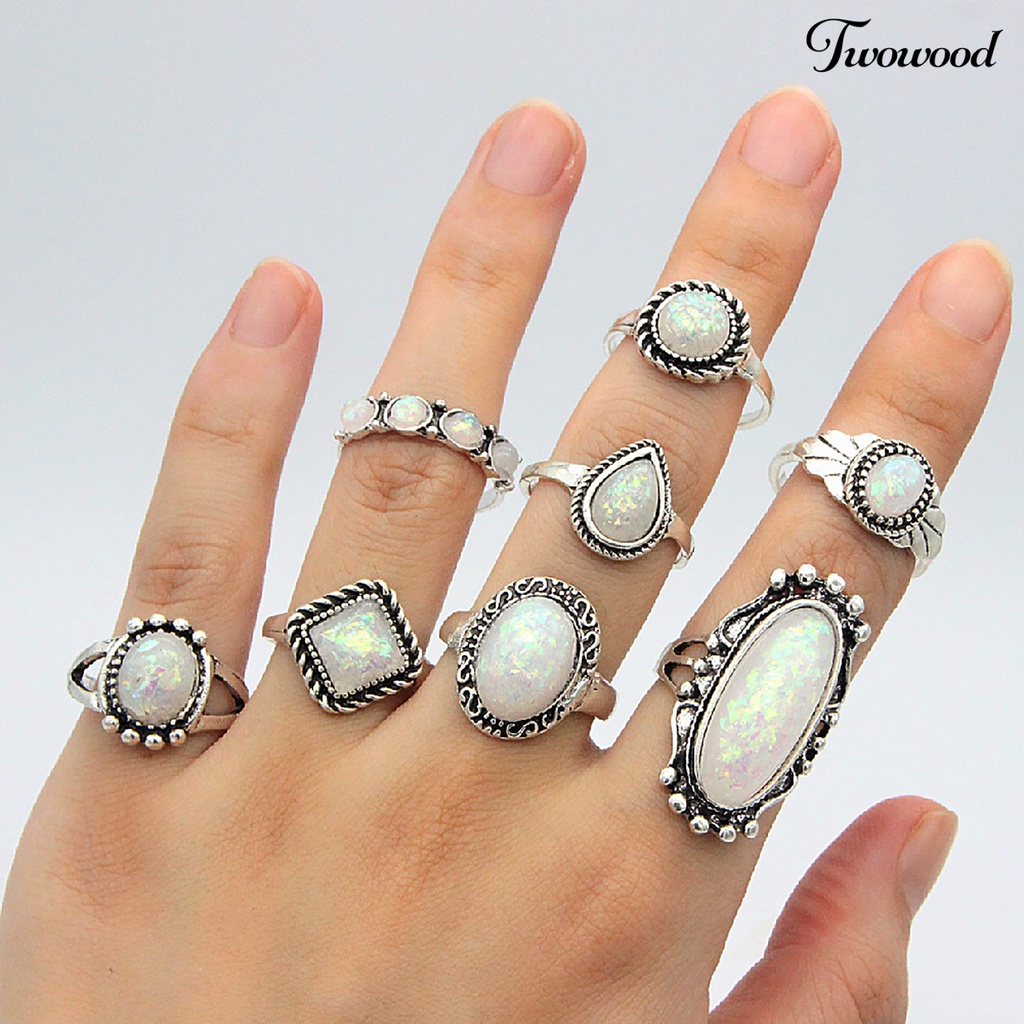 8pcs / Set Cincin Knuckle Bentuk Kotak Stackable Warna Silver Aksen Permata Imitasi Gaya Etnik