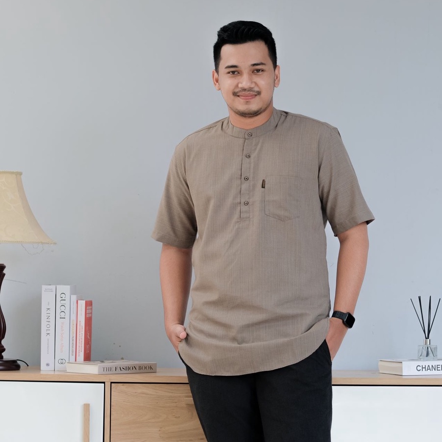 MANGGALA Koko Kurta Sultan Kemeja Lengan Pendek Pria Muslim Premium Modern Slimfit
