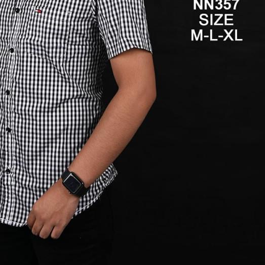 kemeja pria cowok lengan pendek motif kotak kotak hitam putih slimfit - Hitam, XL