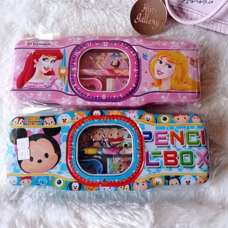 

Tempat Pensil Kaleng Karakter Set Alat Tulis