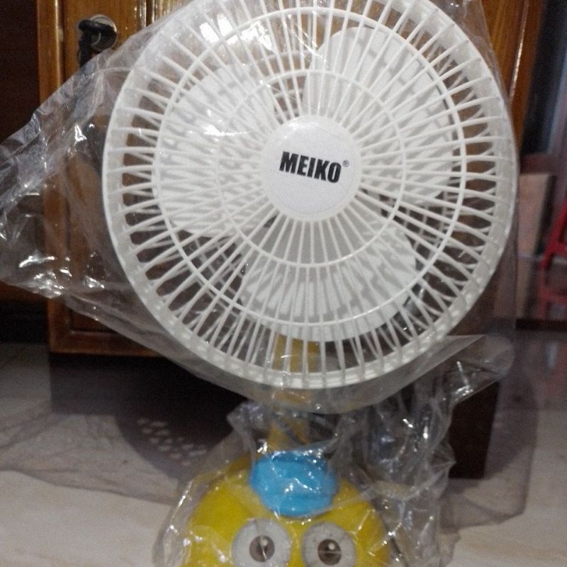 KIPAS ANGIN MEJA MEIKO 8"