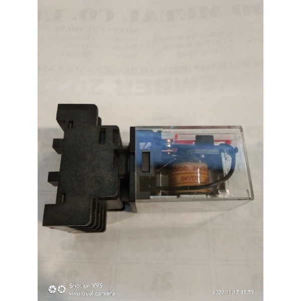 Relay DC 24V MK3P 11pin + Soket merek ZN jual per/5sett  riley dc 24v mk3p-i