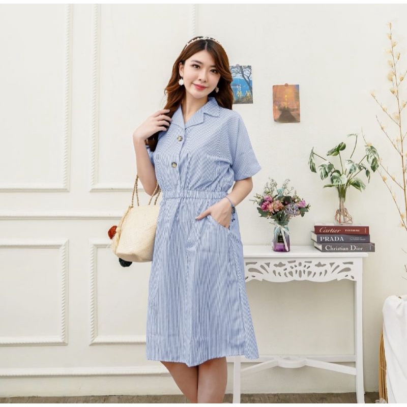 DRESS WANITA LENGAN PENDEK MOTIF SALUR